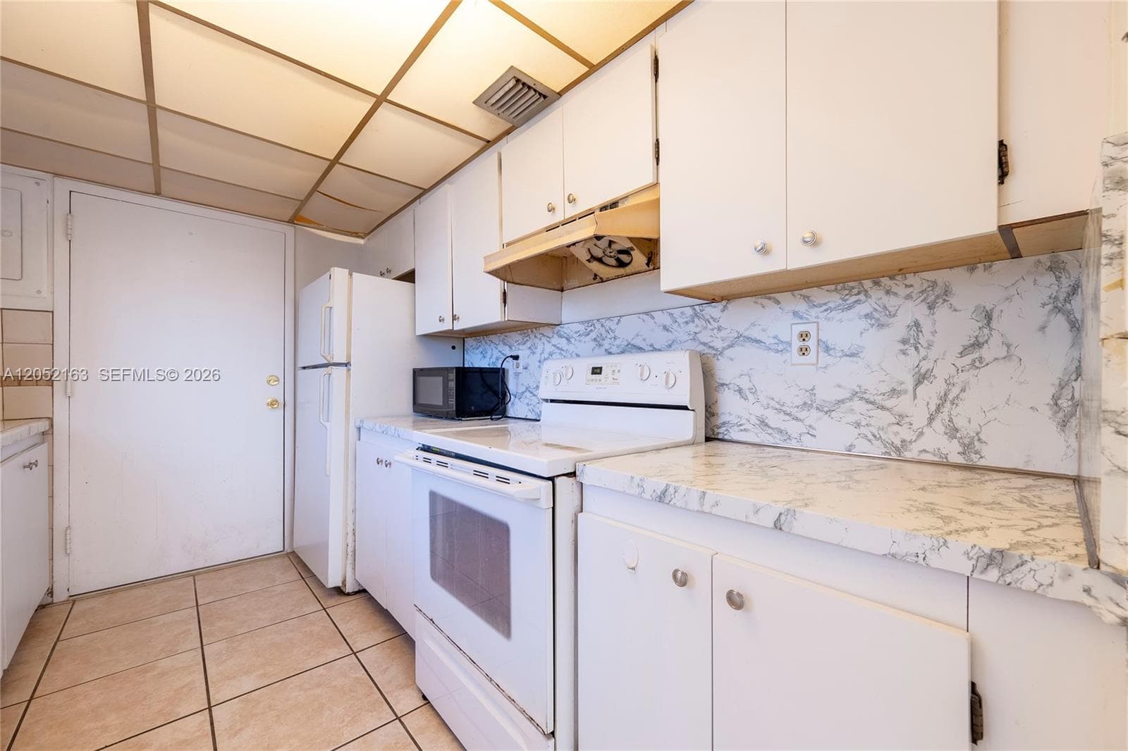 MARBELLA TOWER CONDO · #711 in Sunny Isles Beach - Photo 17