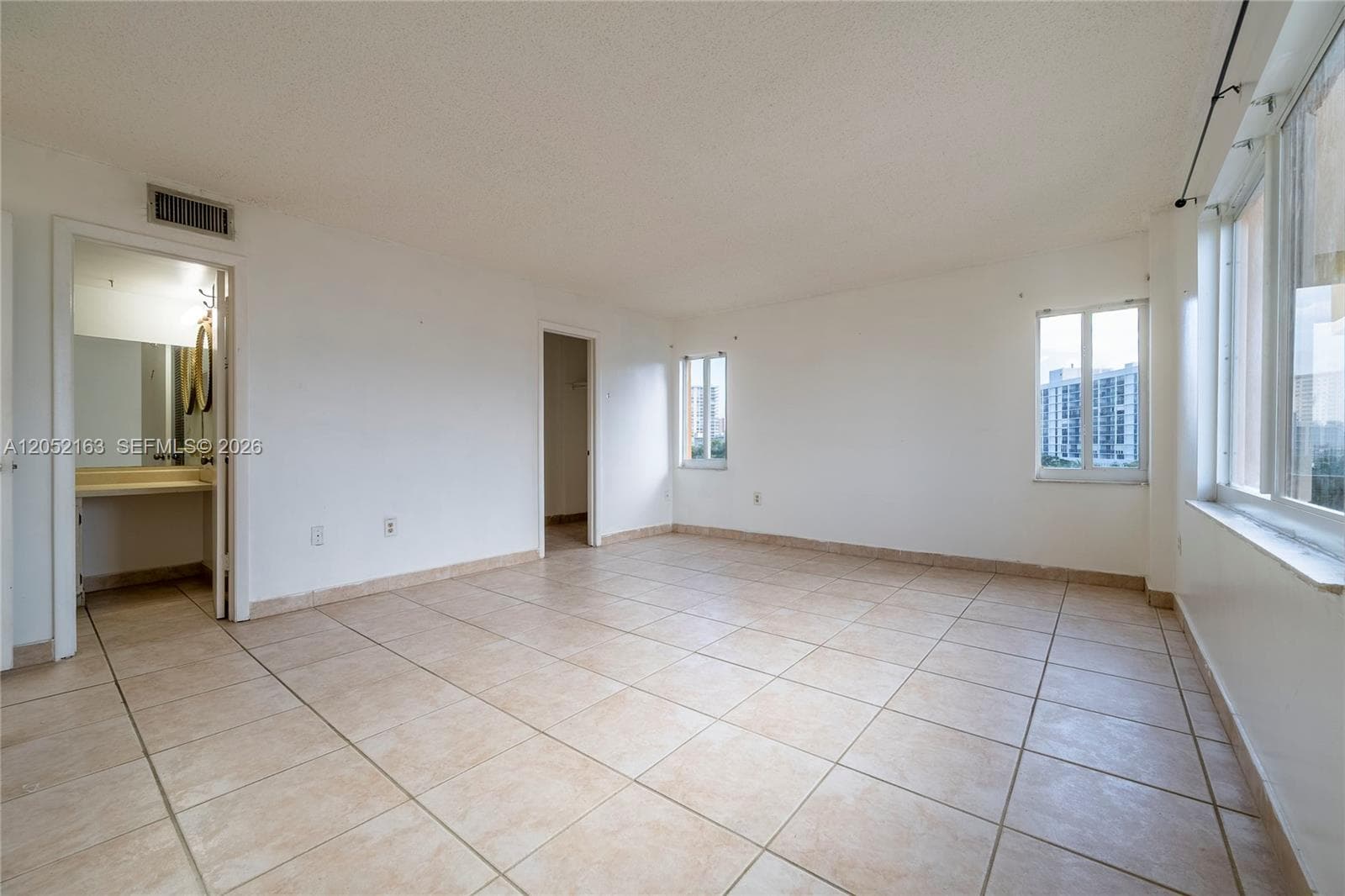 MARBELLA TOWER CONDO · #711 in Sunny Isles Beach - Photo 20