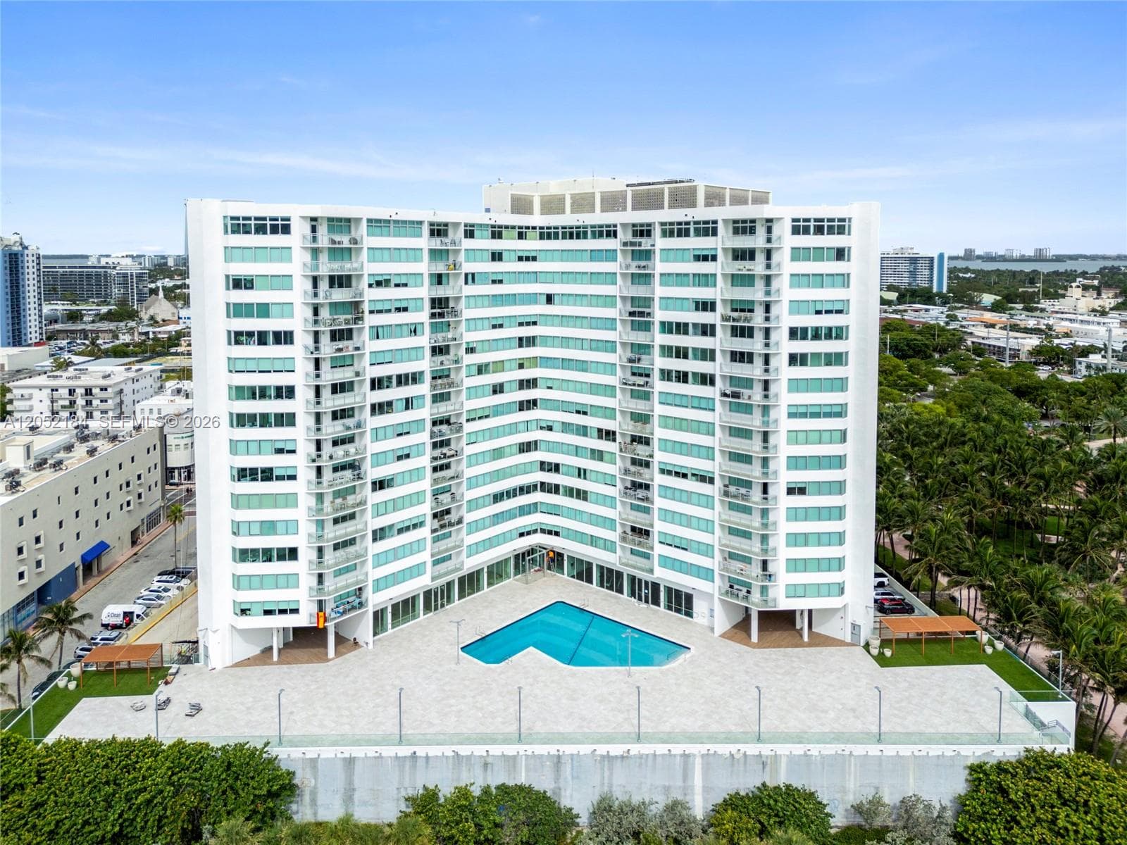 BURLEIGH HOUSE CONDO · #1535 in Miami Beach - Photo 4