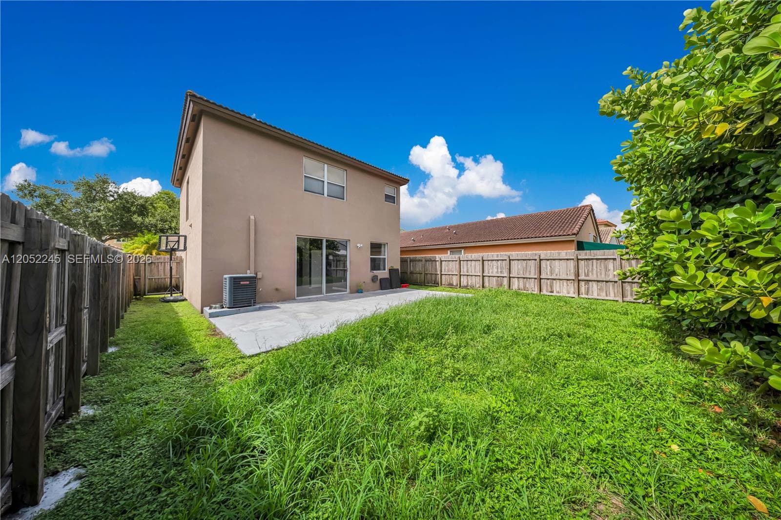 2019 SE 13th St photo 37