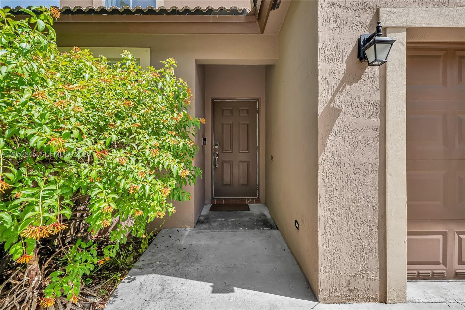 2019 SE 13th St photo 4