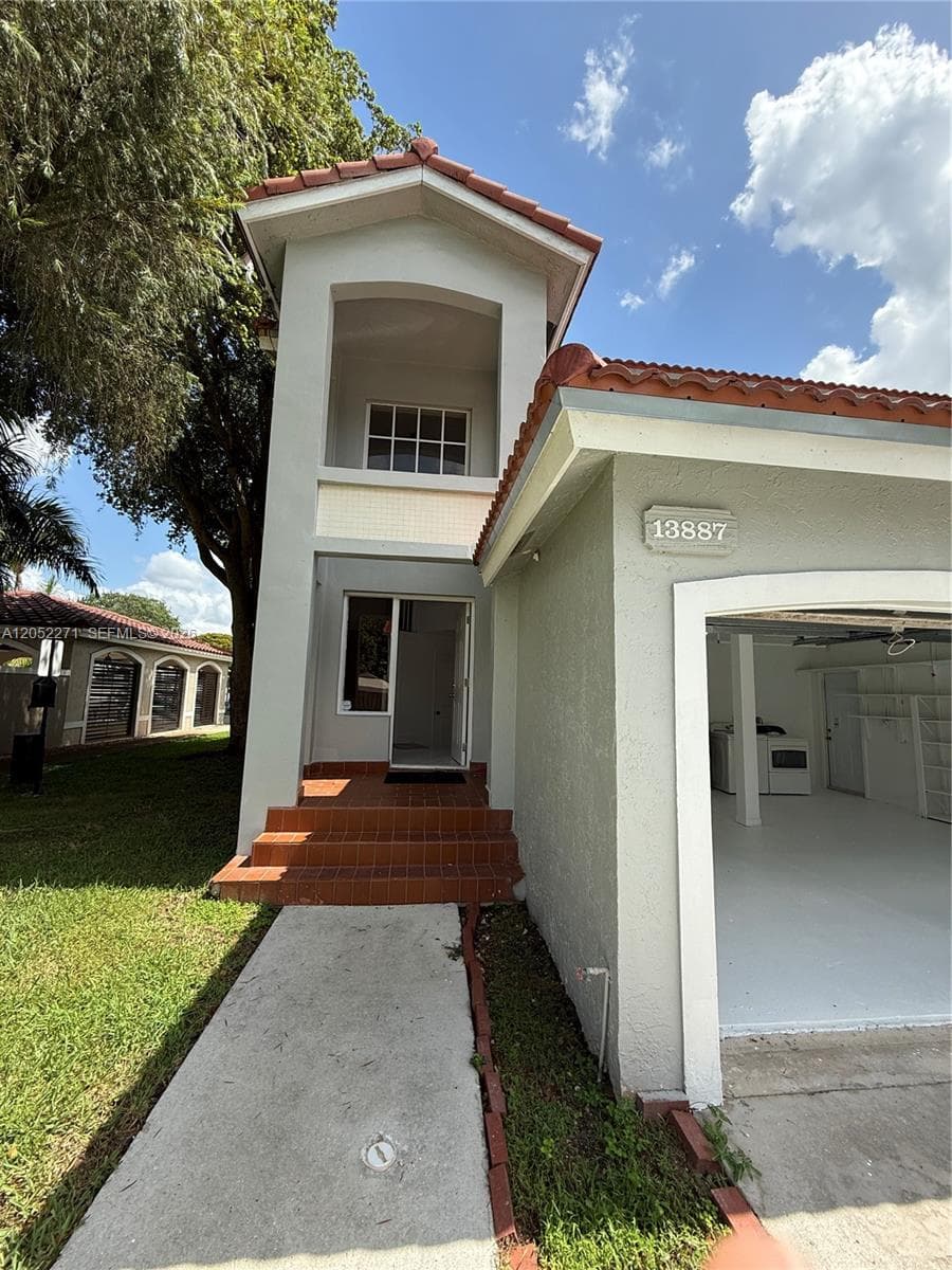 13887 SW 103rd Ln photo 8