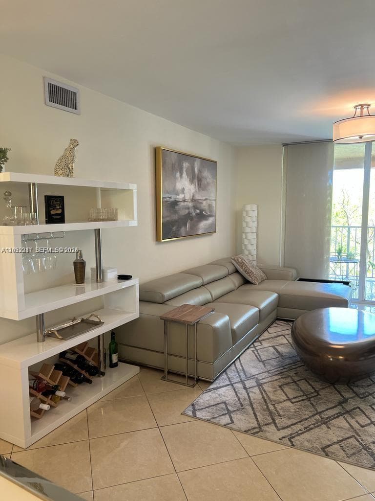 YACHT CLUB AT AVENTURA · #2505 in Aventura - Photo 2