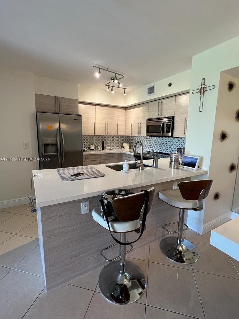 YACHT CLUB AT AVENTURA · #2505 in Aventura - Photo 5