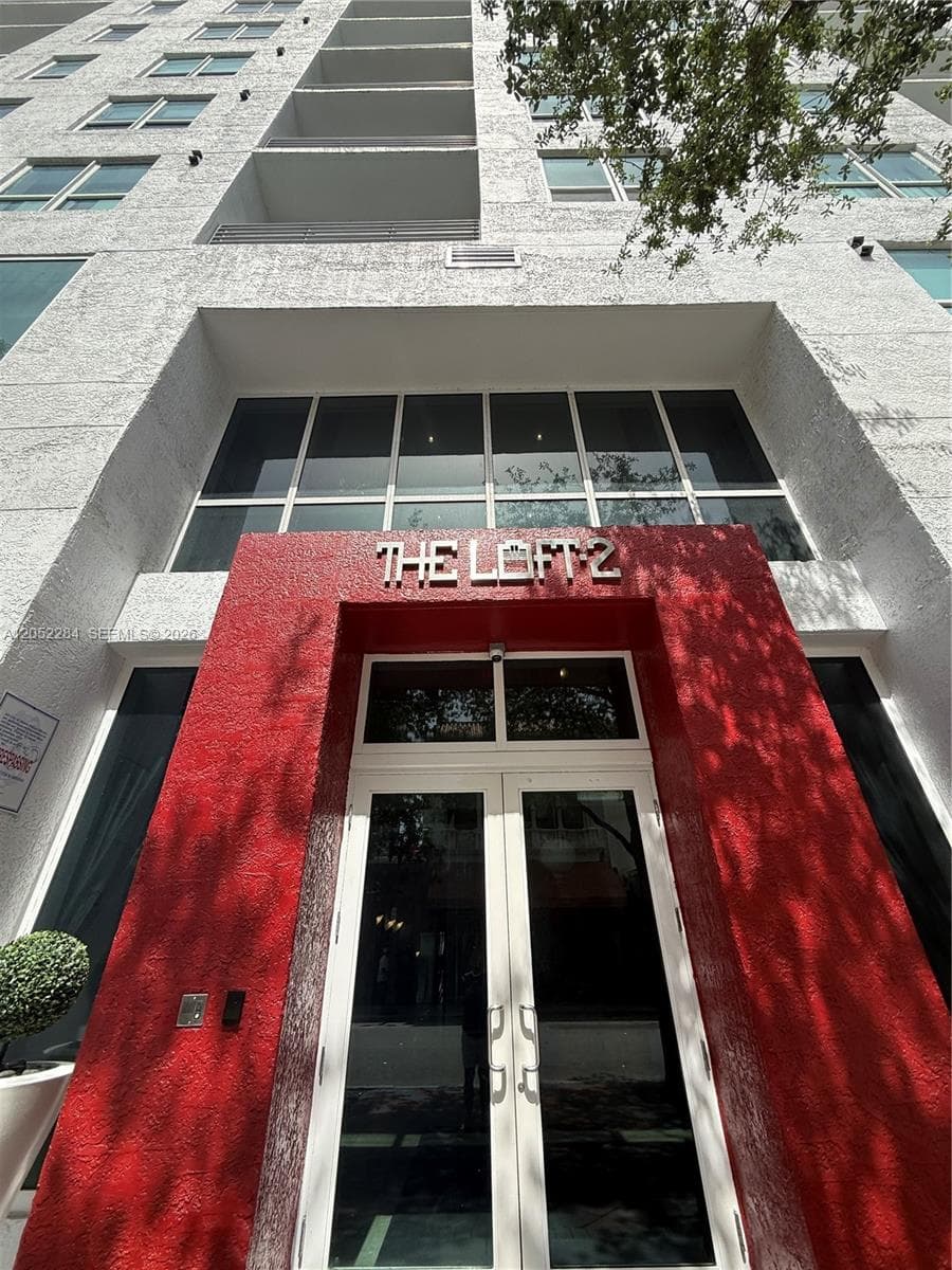 Loft Downtown II · #2811 in Miami - Photo 7