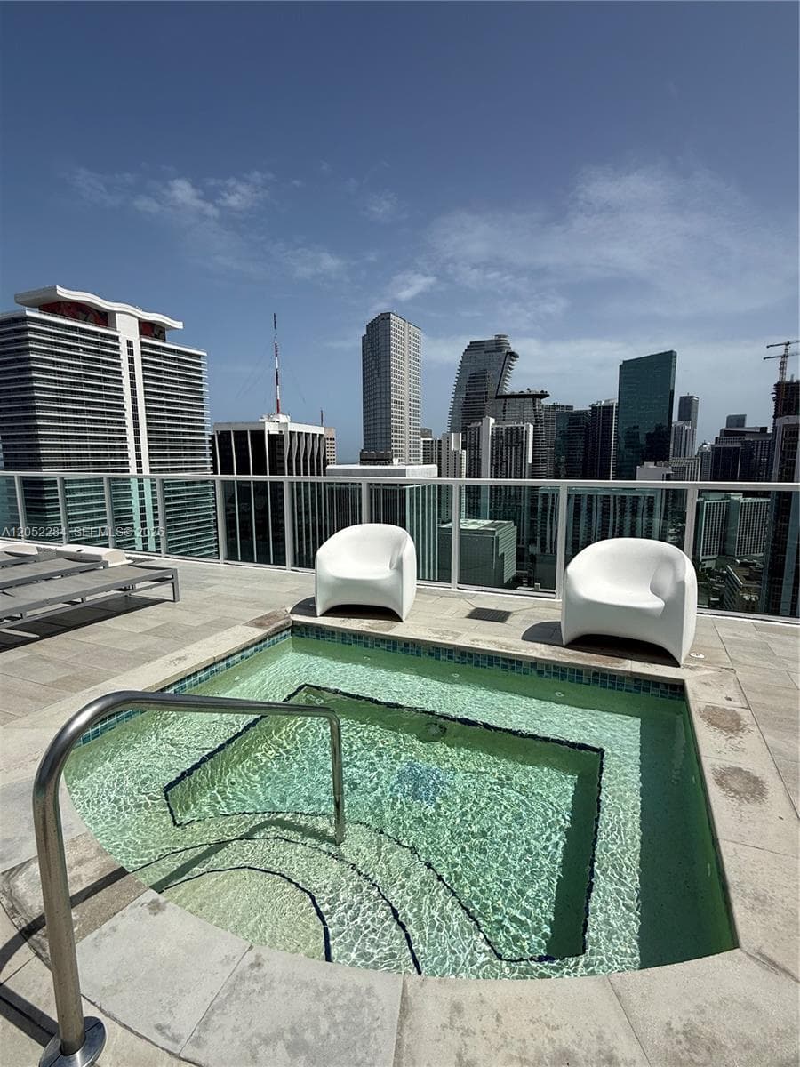 Loft Downtown II · #2811 in Miami - Photo 9
