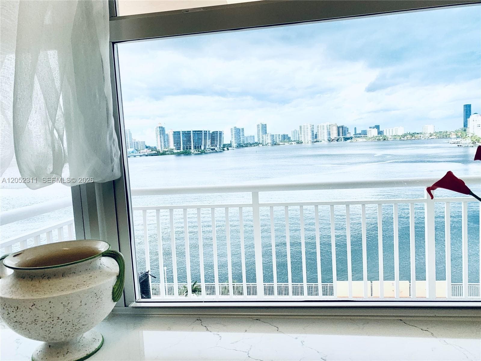 WINSTON TOWERS 200 · #602 in Sunny Isles Beach - Photo 2