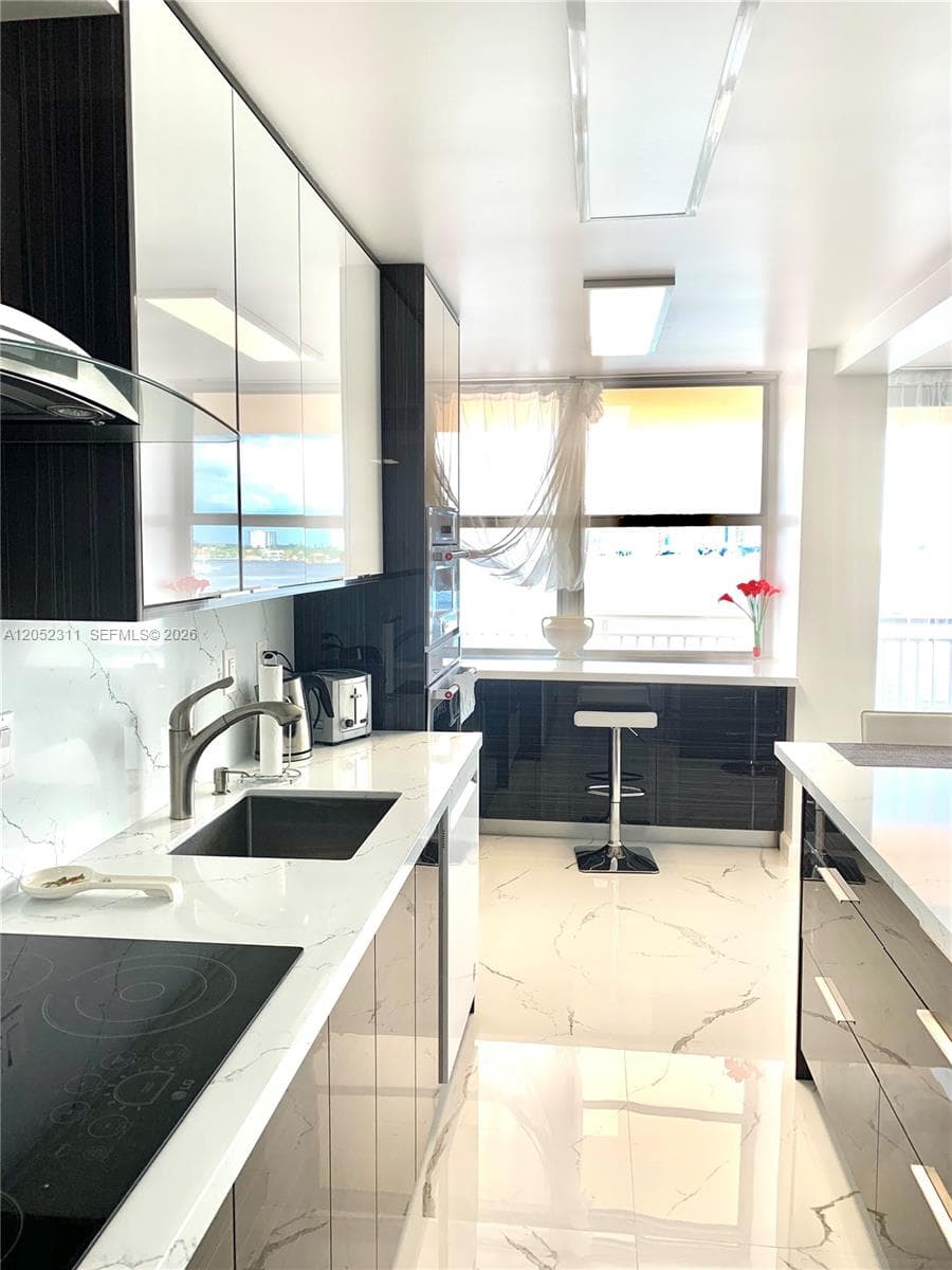 WINSTON TOWERS 200 · #602 in Sunny Isles Beach - Photo 13
