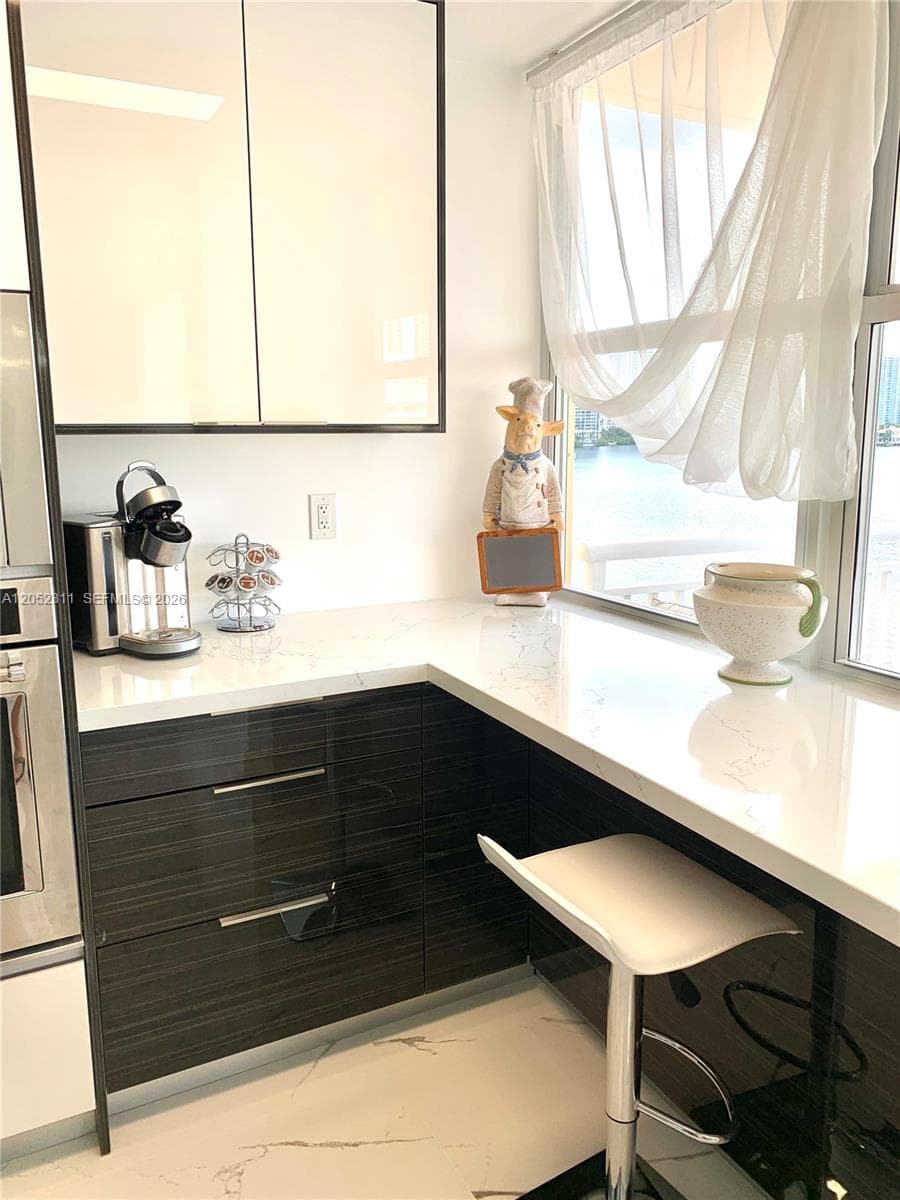 WINSTON TOWERS 200 · #602 in Sunny Isles Beach - Photo 14