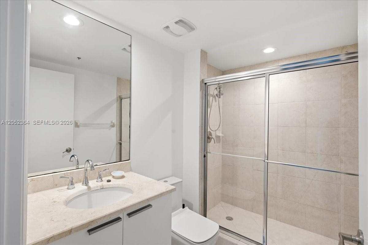 THE OAKS I CONDO · #402 in North Miami - Photo 14