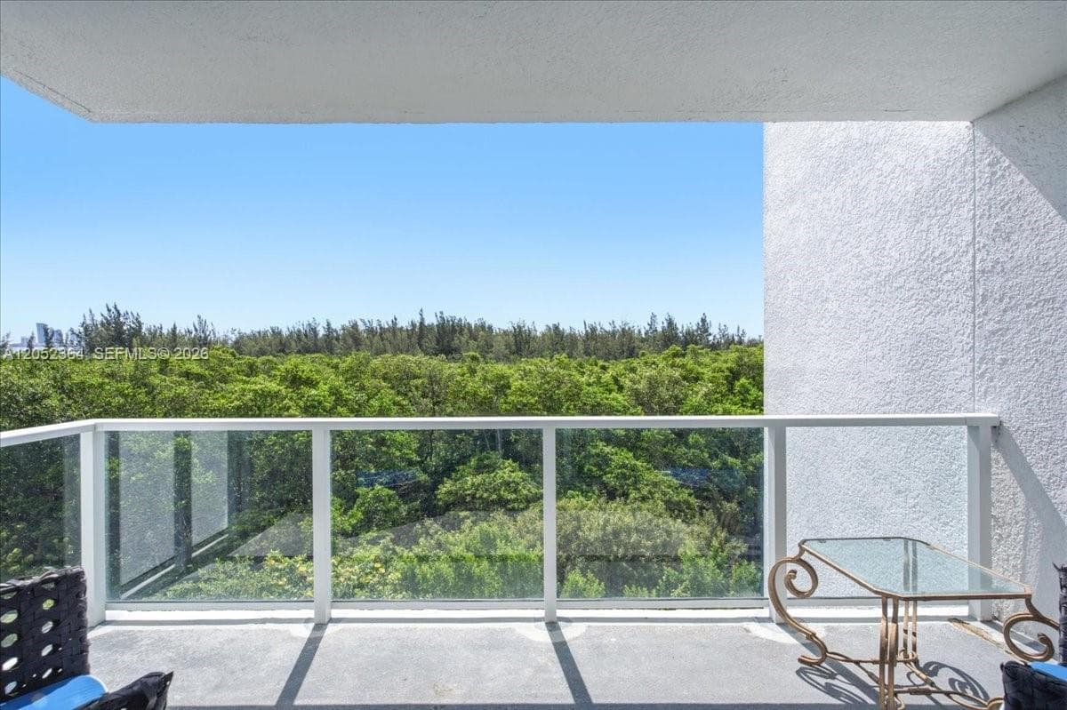 THE OAKS I CONDO · #402 in North Miami - Photo 19