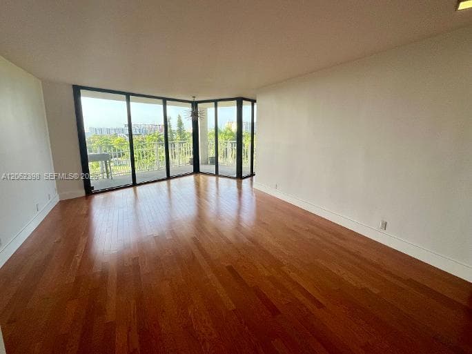TOWERS OF QUAYSIDE CONDO · #805 in Miami - Photo 20