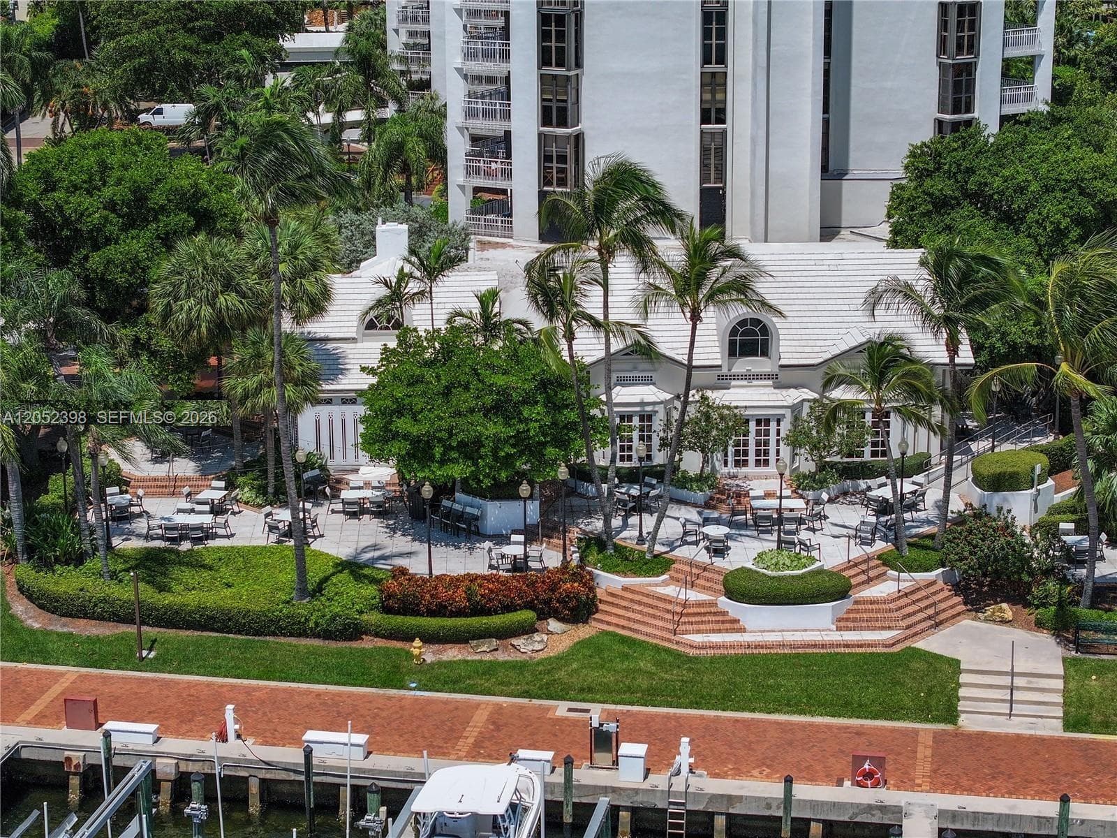 Great House outdoor dinning area, next to Marina