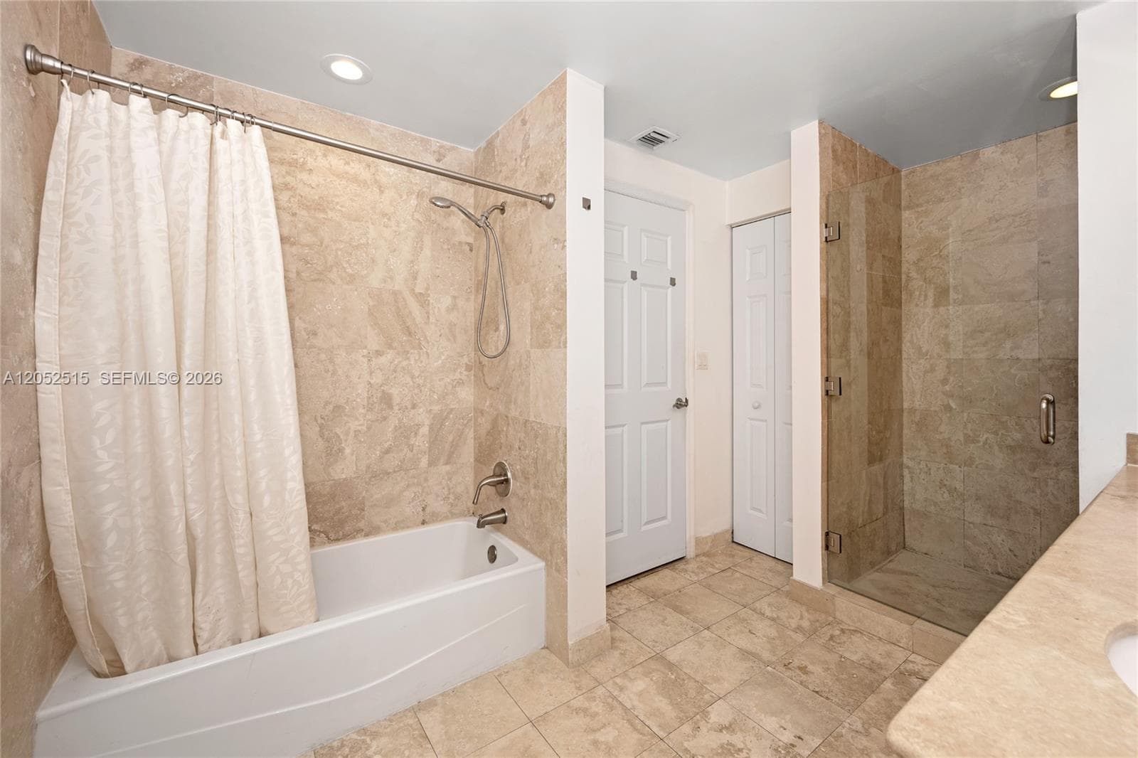 WEST · #2501W in Hallandale Beach - Photo 11