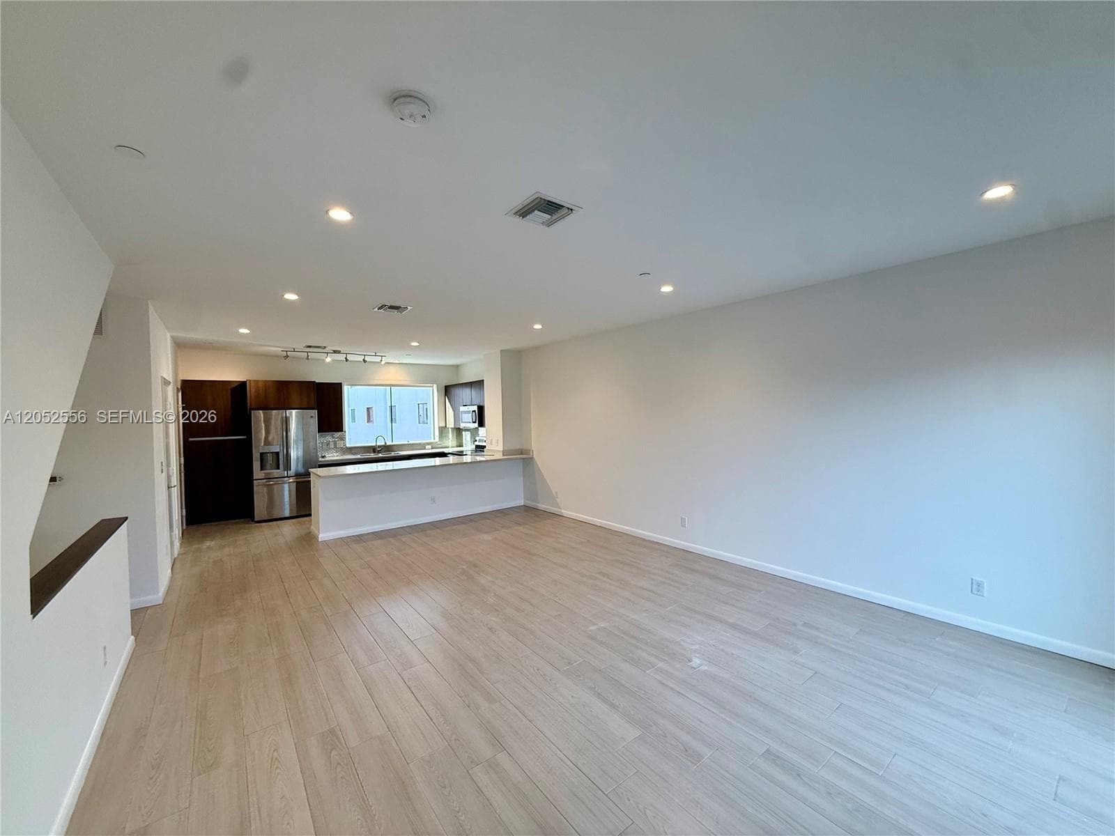 113 NE 6th St #621 photo 9