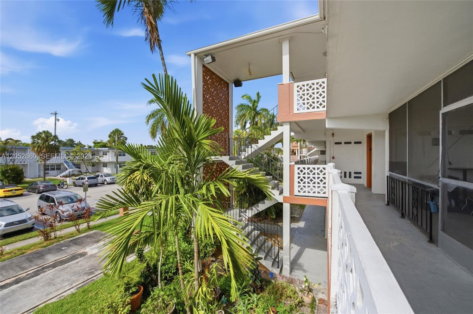 FLORIDIAN ARMS CONDO · #209 in North Miami Beach - Photo 26