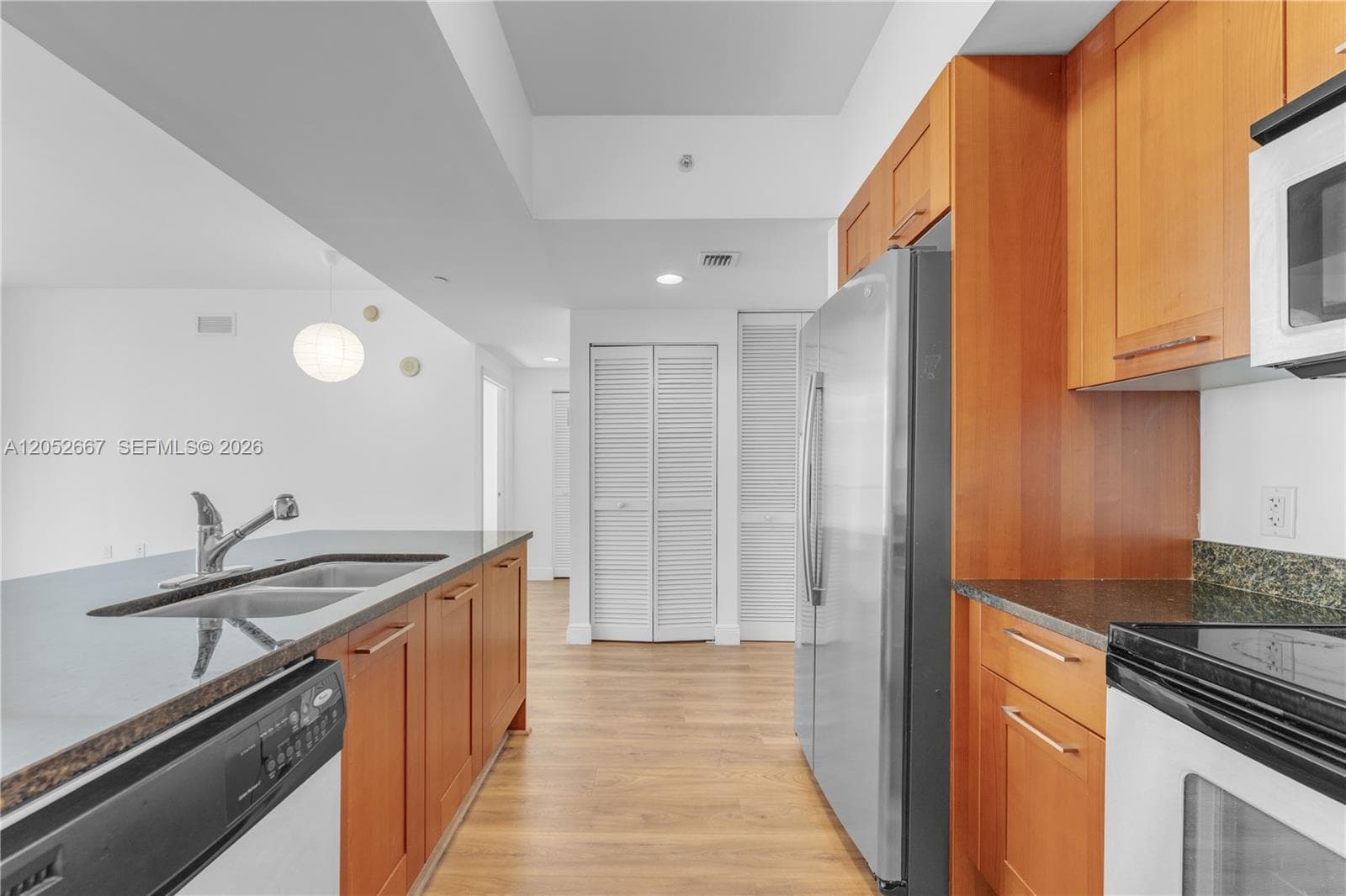 ONE VILLAGE PLACE CONDO · #610 in Coral Gables - Photo 7