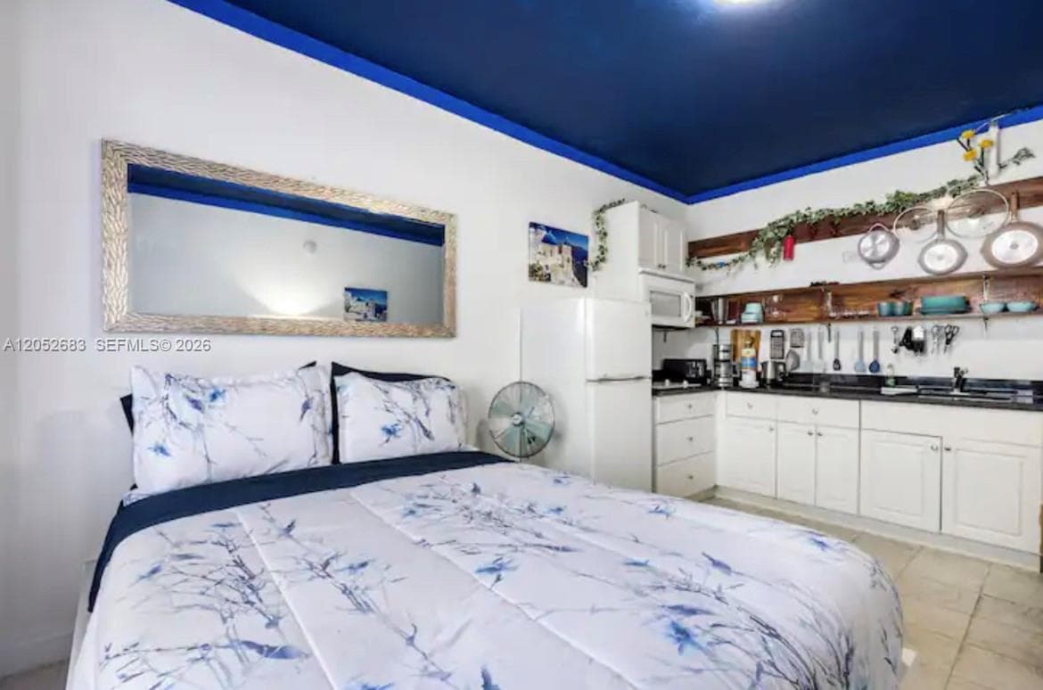 THE MANTELL CONDO · #302 in Miami Beach - Photo 2