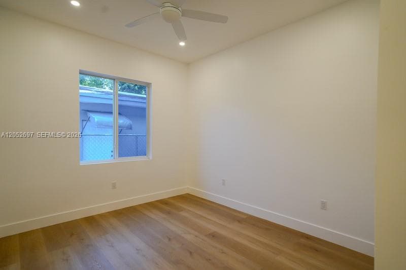 112 NW 24th Ct photo 14