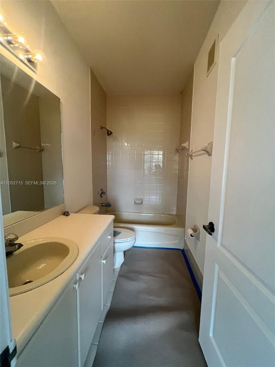 SHOMA HOMES AT COUNTRY CL · #206-7 in Hialeah - Photo 7
