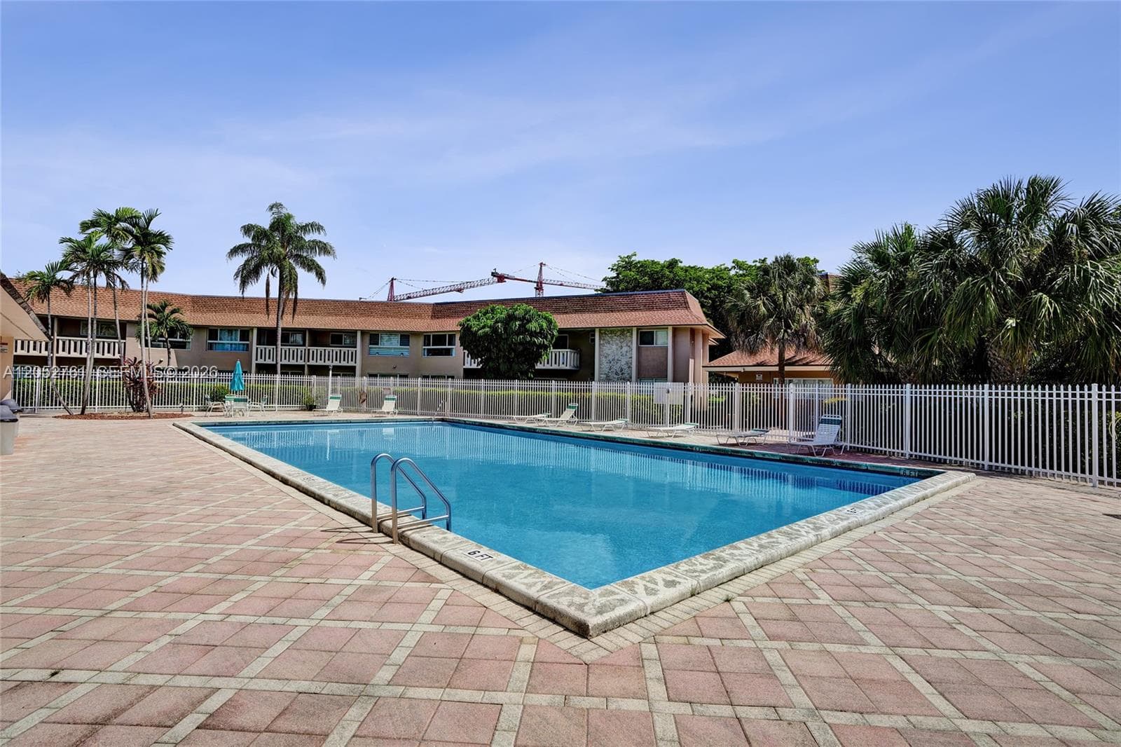 Villas of Miami Lakes · #E107 in Miami Lakes - Photo 33
