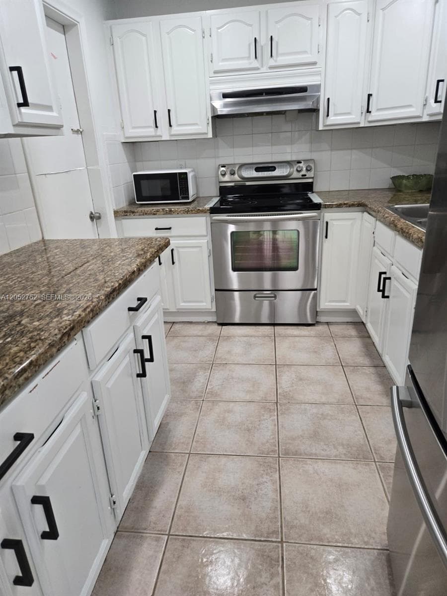 LAKEWOOD VILLAS CONDO · #A202 in Miami - Photo 16