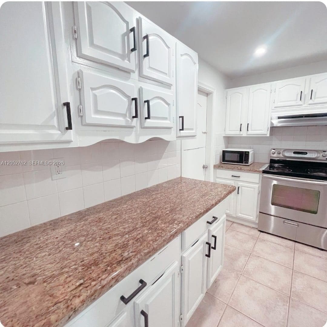 LAKEWOOD VILLAS CONDO · #A202 in Miami - Photo 11