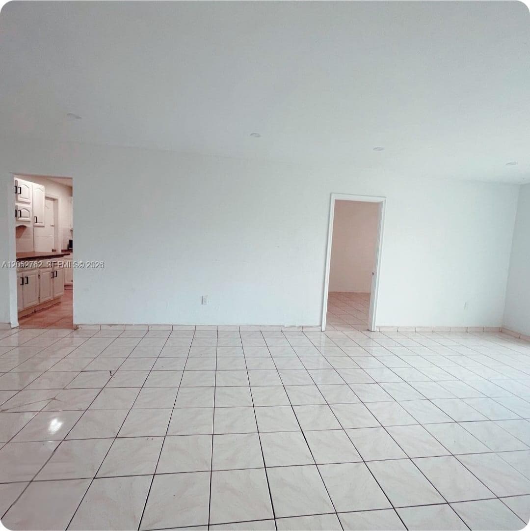 LAKEWOOD VILLAS CONDO · #A202 in Miami - Photo 8