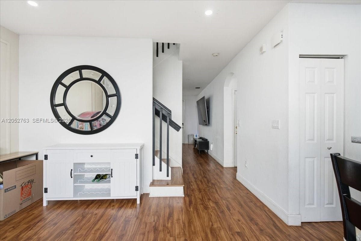 976 NE 42nd Ave #0 photo 10