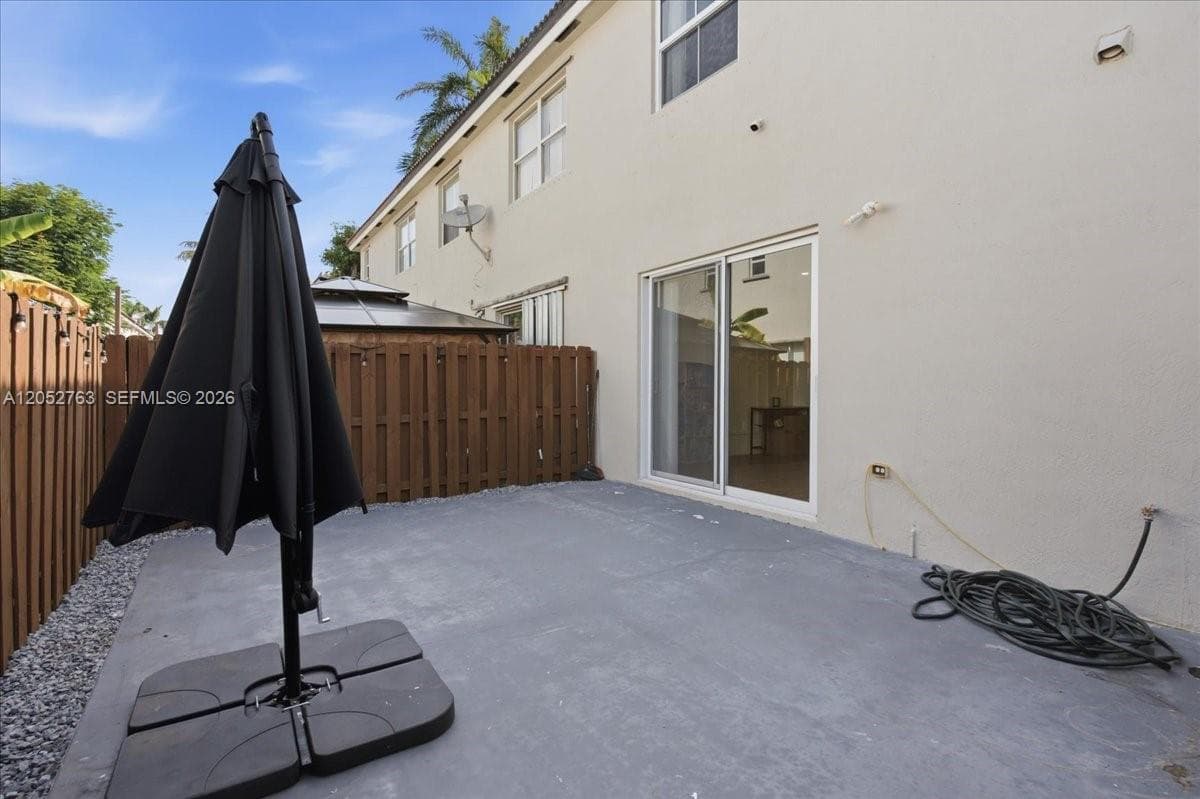 976 NE 42nd Ave #0 photo 35