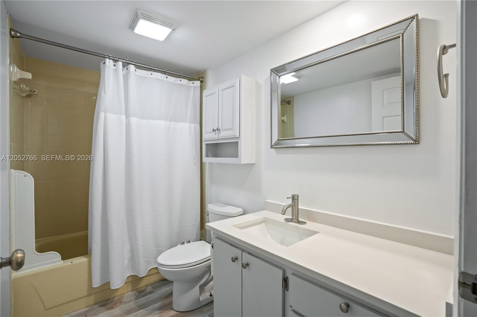Whitehall Condos · #301 in West Palm Beach - Photo 17