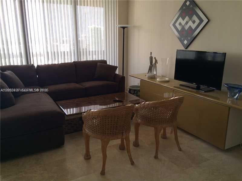TURNBERRY TOWERS CONDO · #22C in Aventura - Photo 7