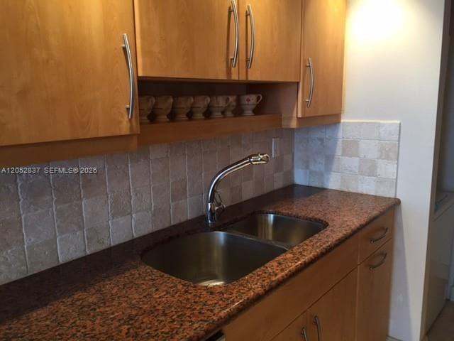 TURNBERRY TOWERS CONDO · #22C in Aventura - Photo 11