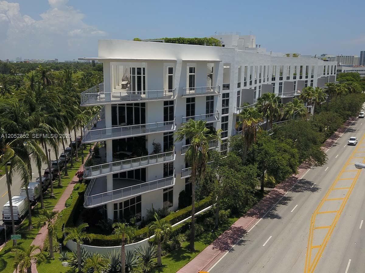 THE MERIDIAN CONDO · #308 in Miami Beach - Photo 56