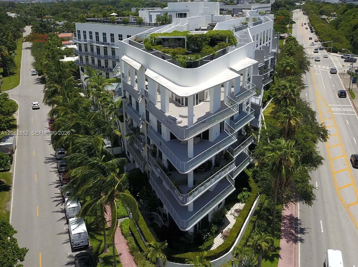 THE MERIDIAN CONDO · #308 in Miami Beach - Photo 57