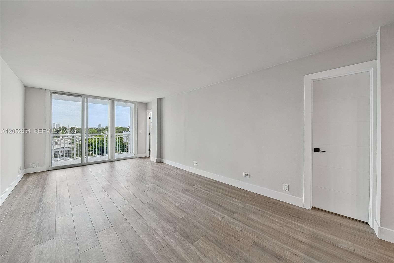 VENICE ISLE TOWER CONDO · #602 in Fort Lauderdale - Photo 2
