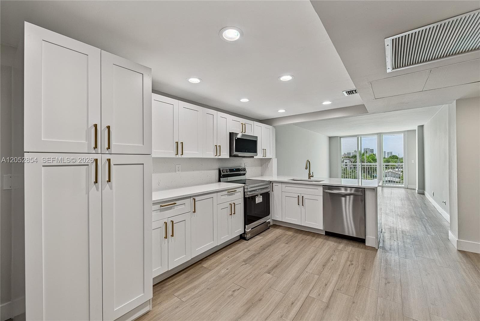 VENICE ISLE TOWER CONDO · #602 in Fort Lauderdale - Photo 11