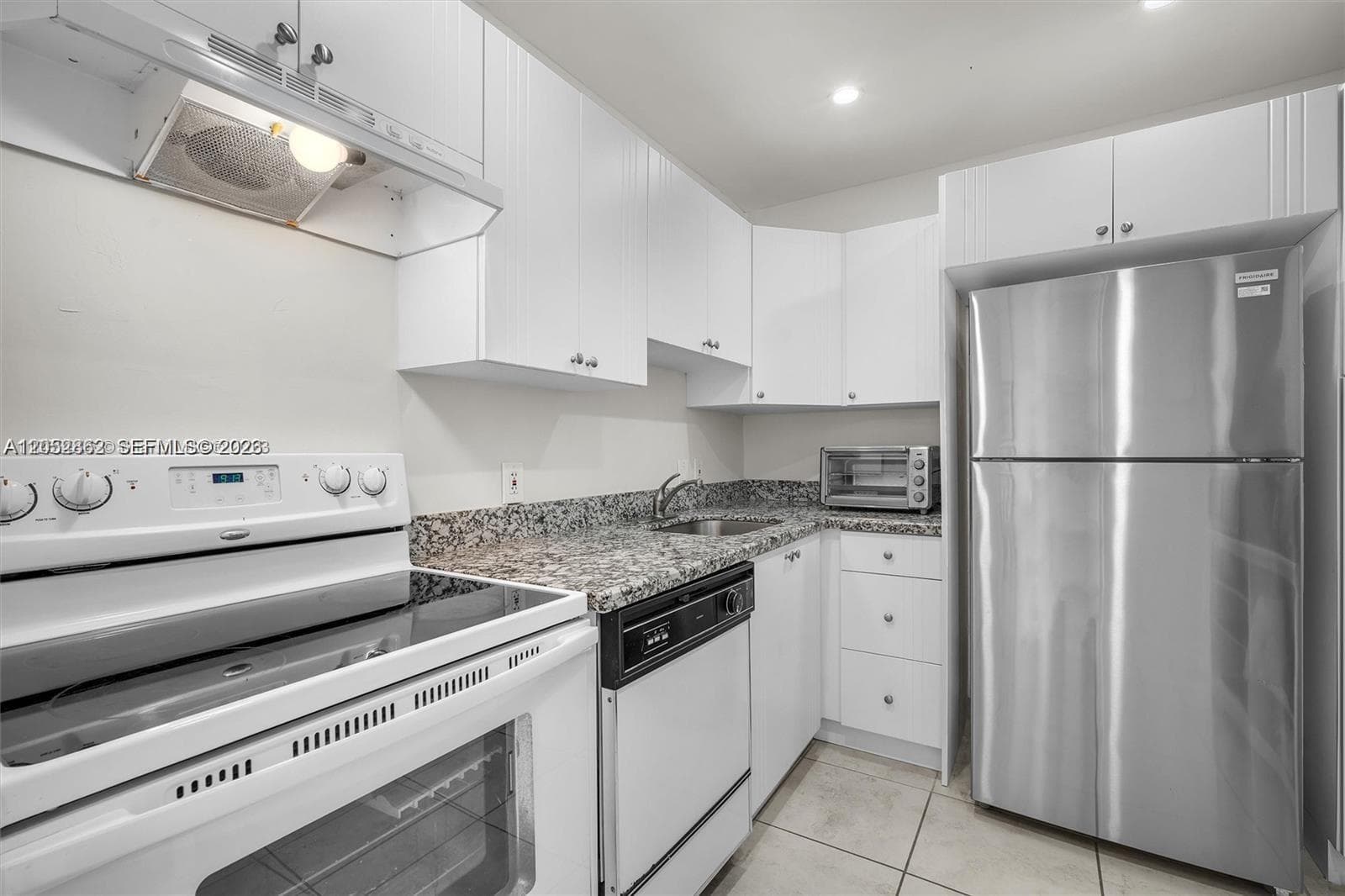 AVENTURA ELDORADO CONDO · #PH2 in Aventura - Photo 7