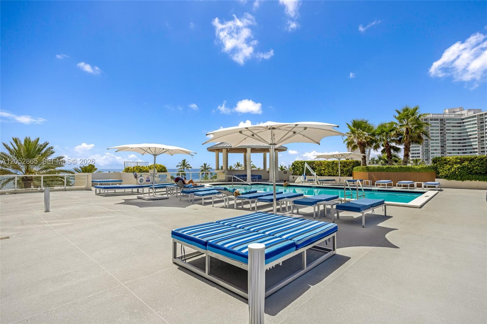 St Tropez Condo · #2604 in Miami Beach - Photo 32