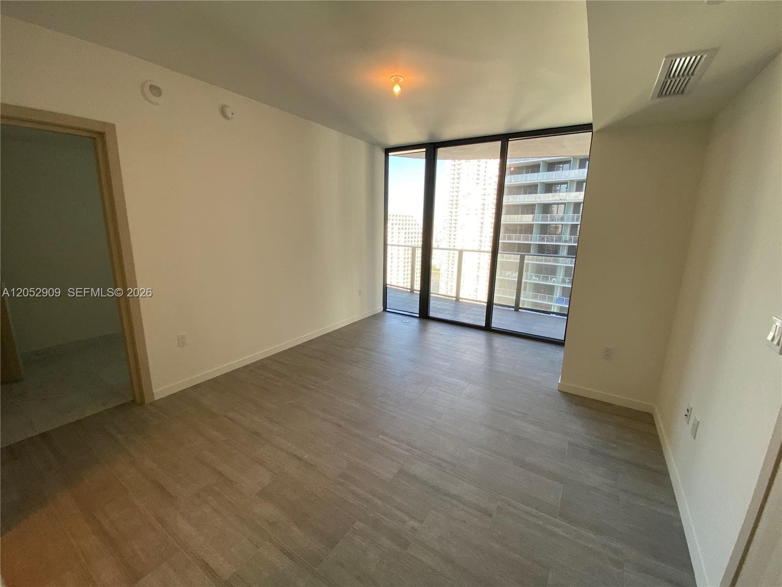 1000 BRICKELL AVENUE CONDO · #3309 in Miami - Photo 12