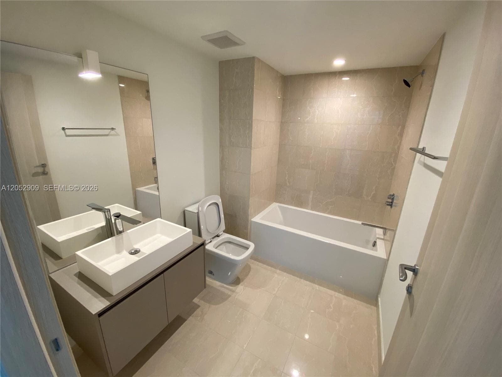 1000 BRICKELL AVENUE CONDO · #3309 in Miami - Photo 8