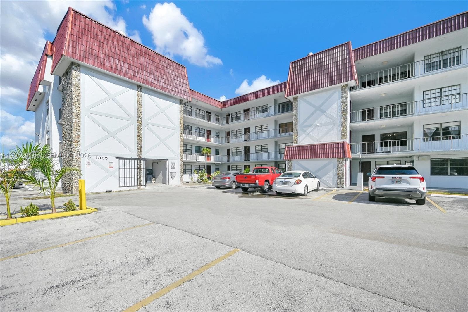 KINGS COVE CONDO · #204 in Hialeah - Photo 2