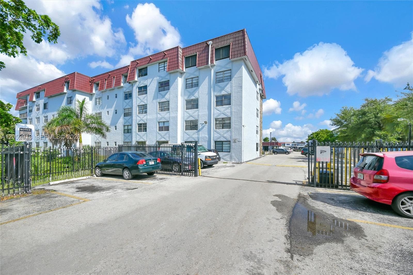 KINGS COVE CONDO · #204 in Hialeah - Photo 9