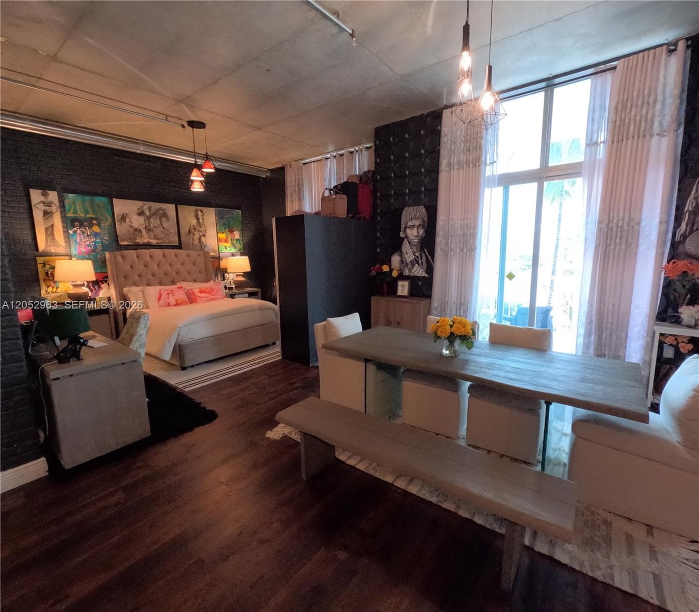 LOFTS AT HOLLYWOOD STATIO · #222 in Hollywood - Photo 3