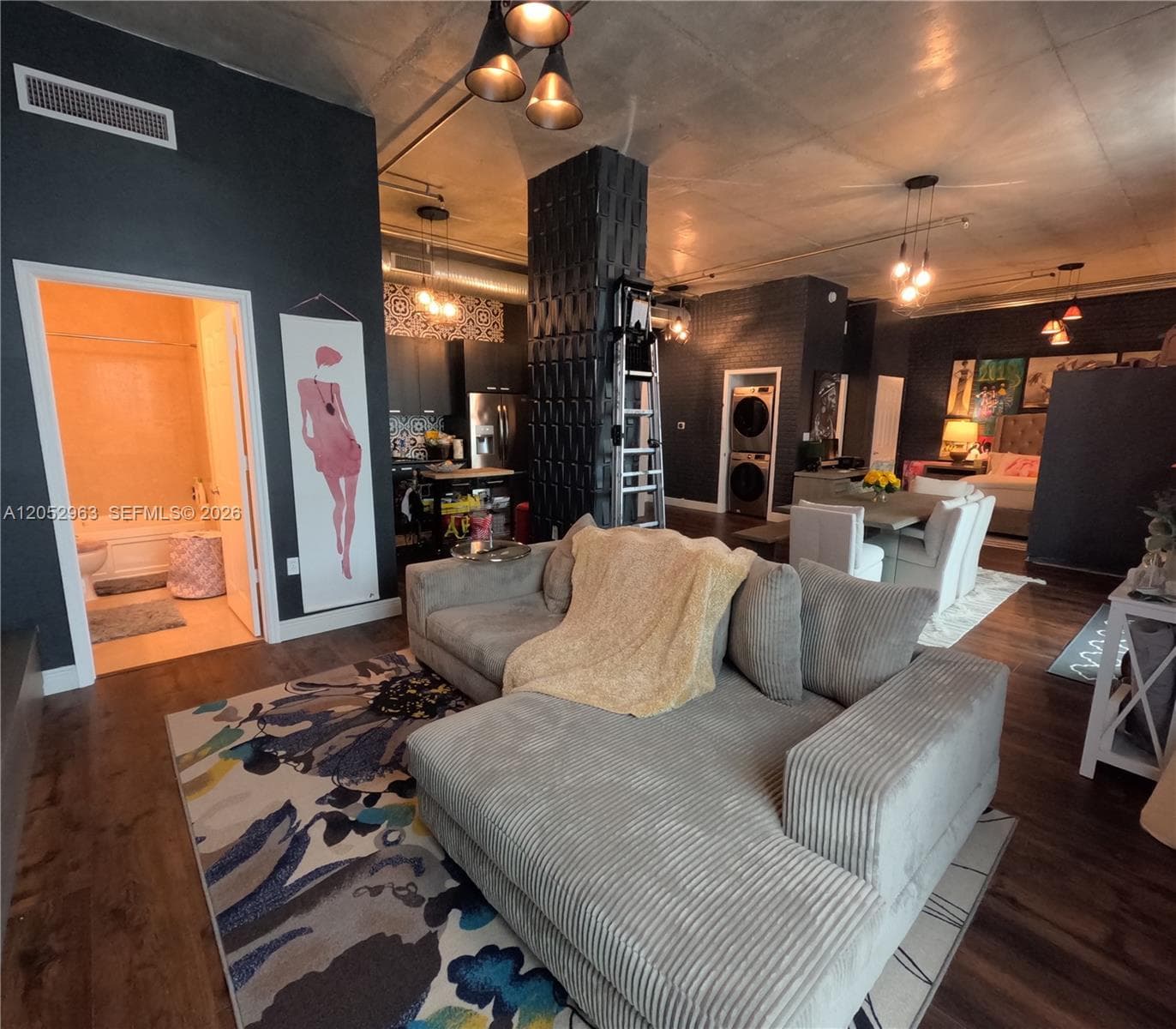 LOFTS AT HOLLYWOOD STATIO · #222 in Hollywood - Photo 1