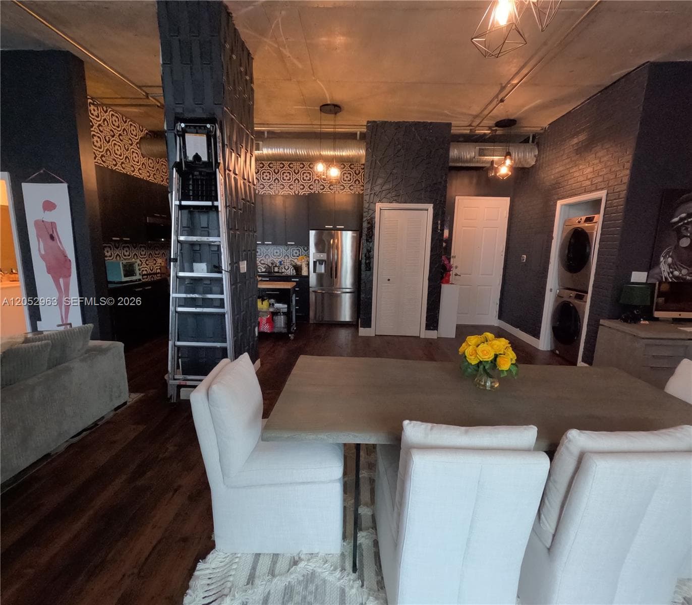 LOFTS AT HOLLYWOOD STATIO · #222 in Hollywood - Photo 20