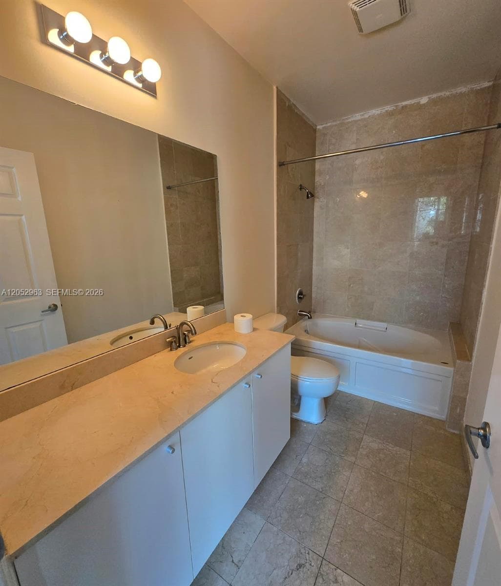 LOFTS AT HOLLYWOOD STATIO · #222 in Hollywood - Photo 19