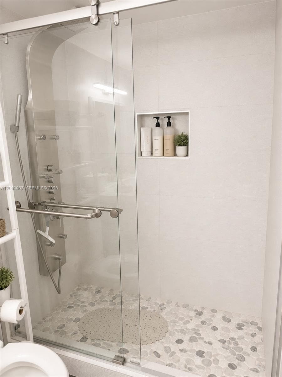 OCEANVIEW PARK · #710 in Hallandale Beach - Photo 17