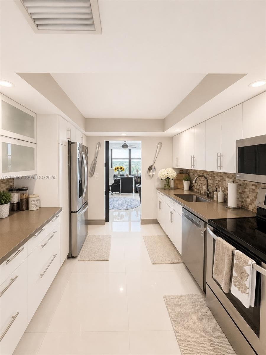 OCEANVIEW PARK · #710 in Hallandale Beach - Photo 7