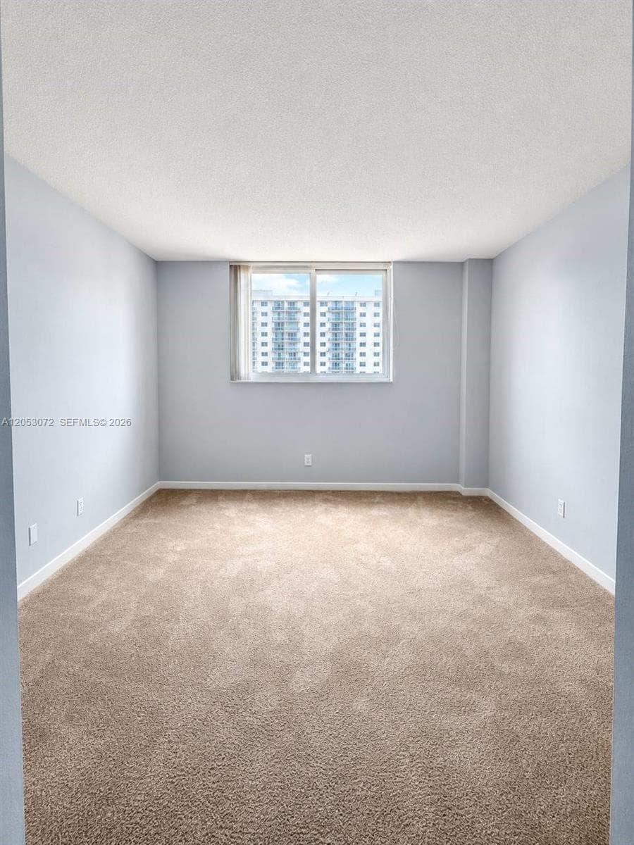 OCEANVIEW BUILDING B COND · #910 in Sunny Isles Beach - Photo 4